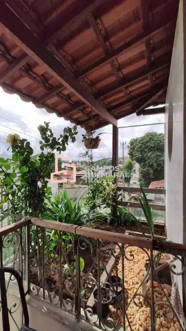 Foto 5 de Casa com 4 Quartos para alugar, 325m² em Vila Santa Luzia, Contagem