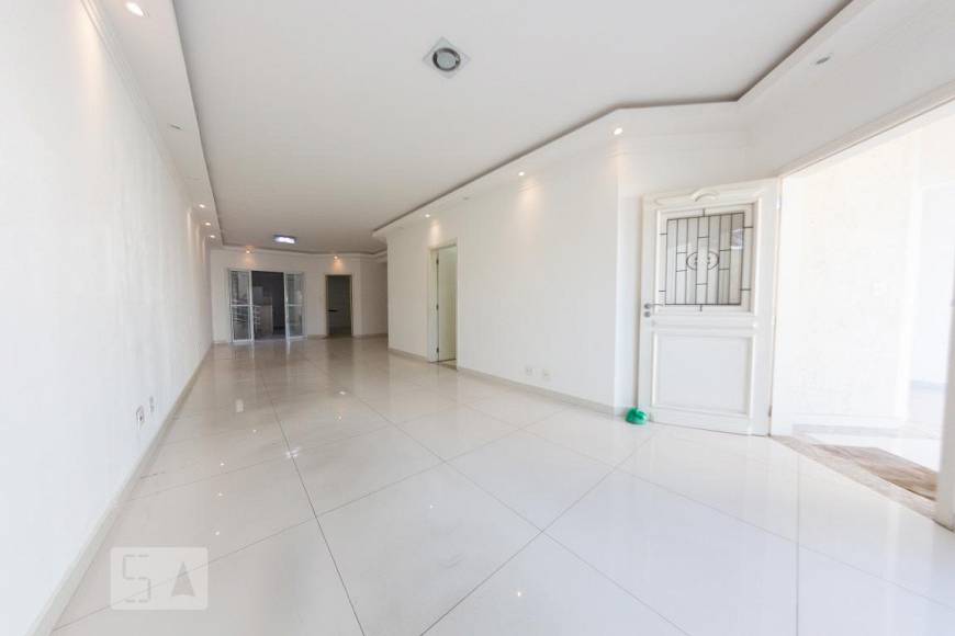 Foto 1 de Casa com 5 Quartos para alugar, 500m² em Água Fria, São Paulo
