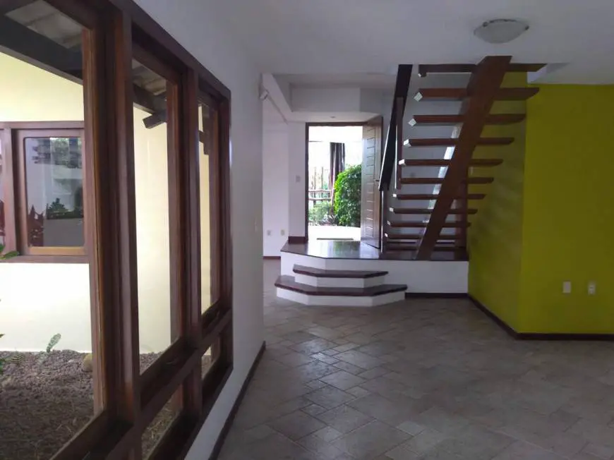 Foto 3 de Casa com 5 Quartos para venda ou aluguel, 380m² em Cancela Preta, Macaé