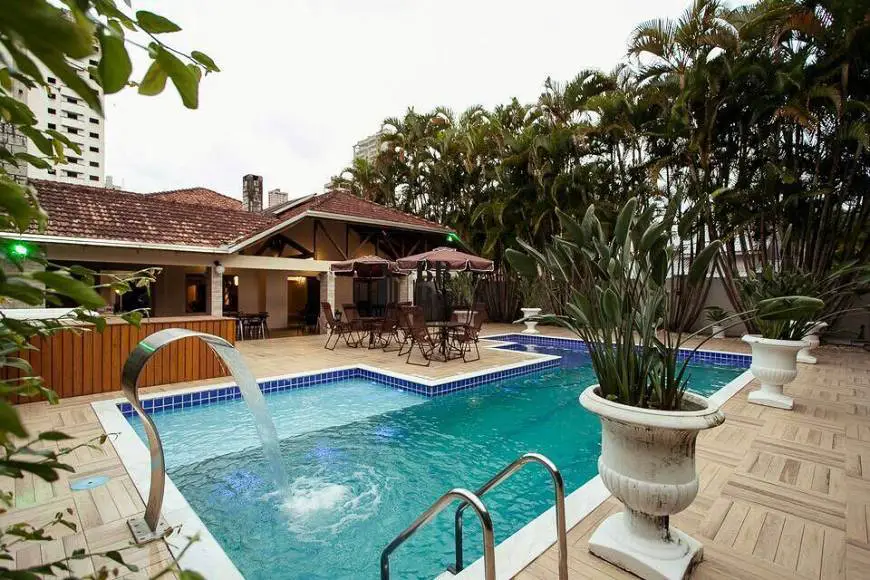 Foto 2 de Casa com 5 Quartos para alugar, 1000m² em Centro, Balneário Camboriú