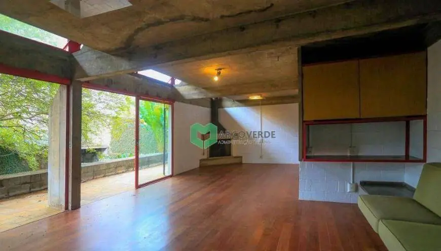 Foto 1 de Casa com 5 Quartos para alugar, 235m² em Pinheiros, São Paulo