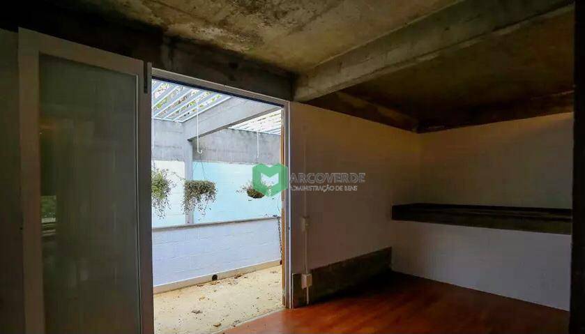 Foto 4 de Casa com 5 Quartos para alugar, 235m² em Pinheiros, São Paulo