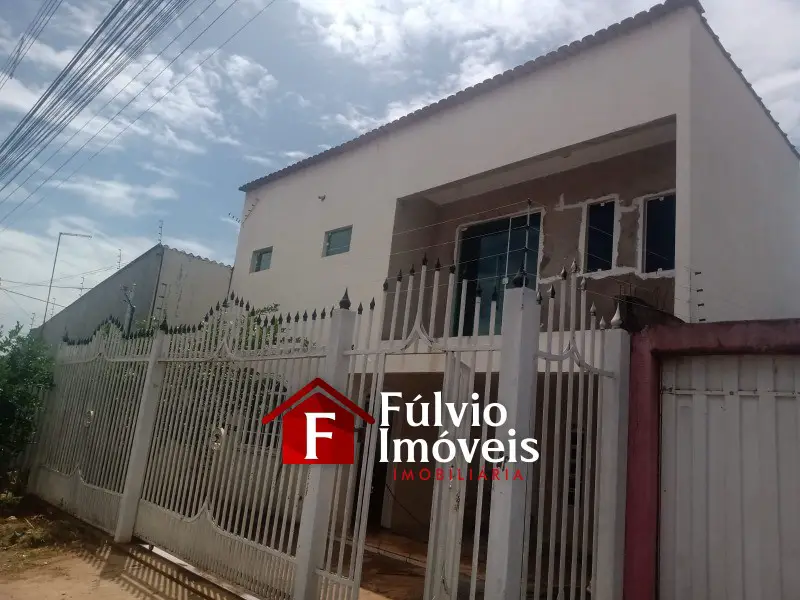Foto 2 de Casa com 6 Quartos à venda, 250m² em Recanto das Emas, Brasília