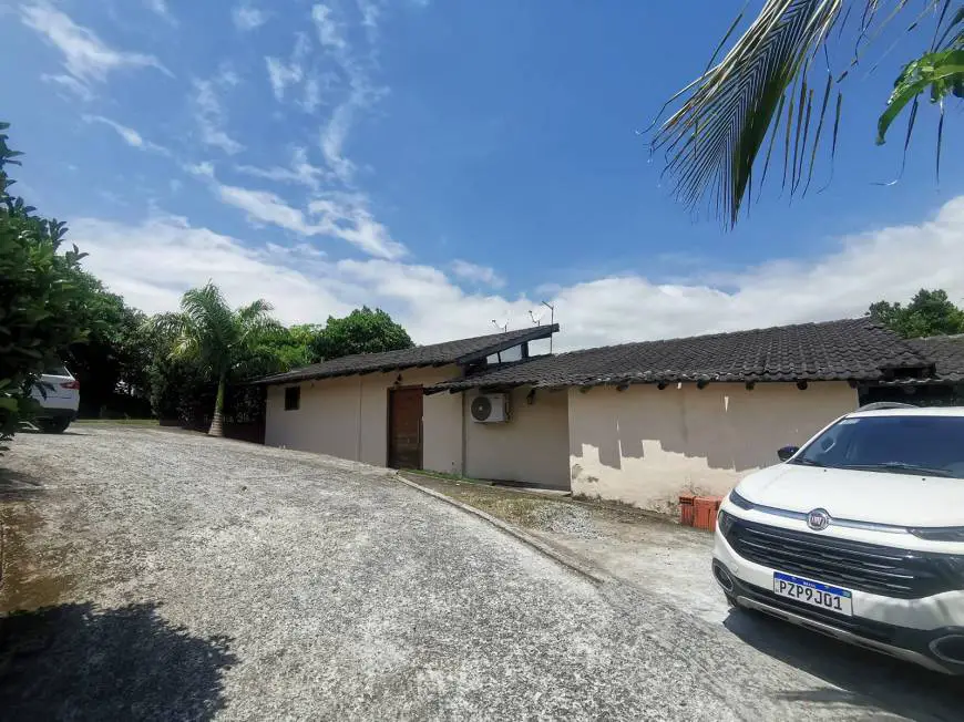 Foto 1 de Casa de Condomínio com 2 Quartos para alugar, 400m² em Barra Velha, Ilhabela