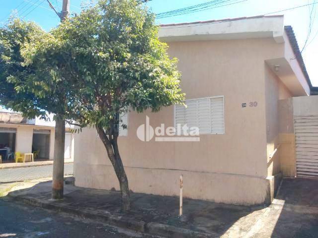 Foto 1 de Casa de Condomínio com 3 Quartos para venda ou aluguel, 80m² em Tibery, Uberlândia