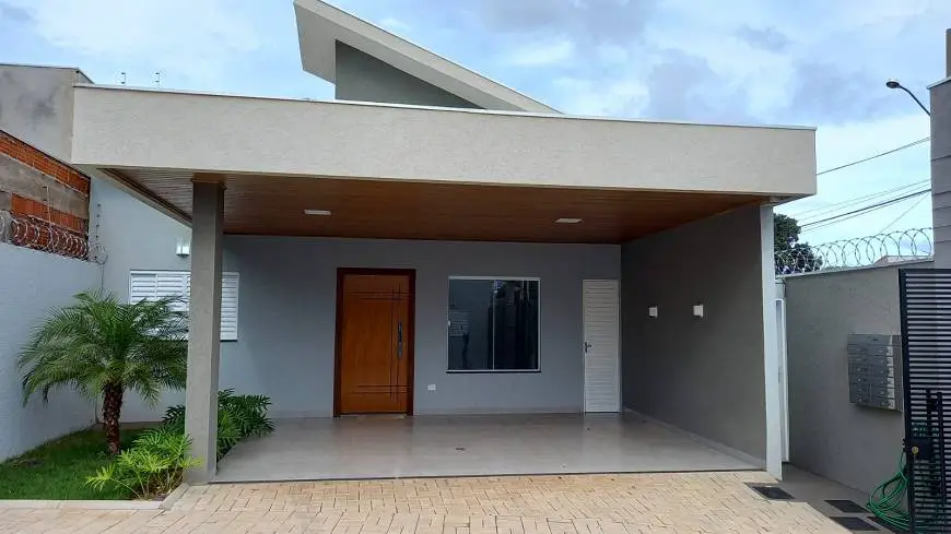 Foto 1 de Casa de Condomínio com 3 Quartos à venda, 146m² em Vila Carlota, Campo Grande