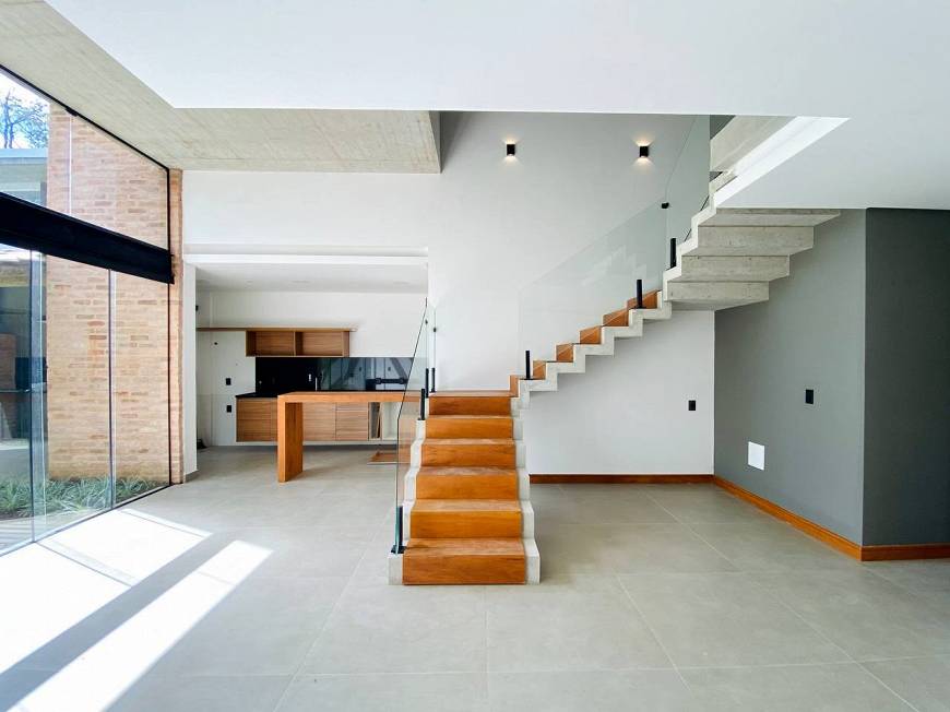 Foto 4 de Casa de Condomínio com 4 Quartos à venda, 236m² em São Pedro, Juiz de Fora