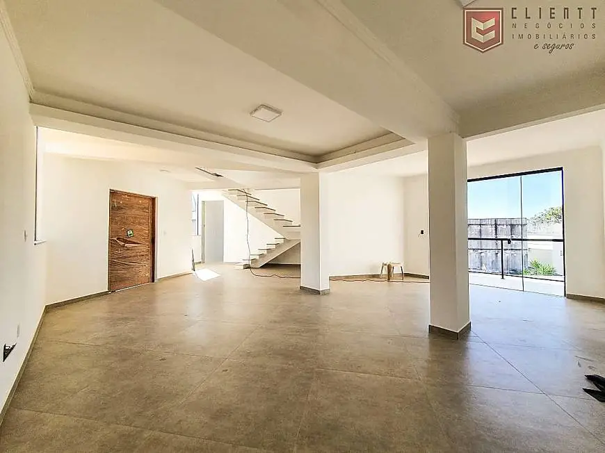 Foto 3 de Casa de Condomínio com 4 Quartos à venda, 315m² em Spina Ville II, Juiz de Fora