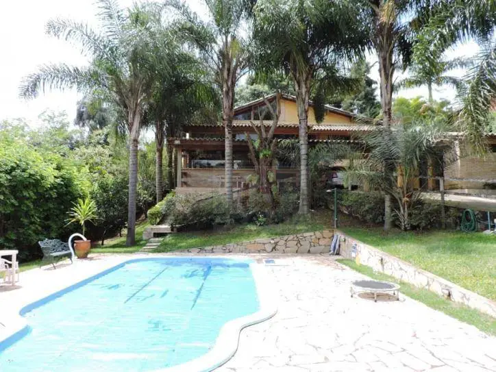 Foto 1 de Casa de Condomínio com 5 Quartos à venda, 530m² em Águas da Fazendinha, Carapicuíba