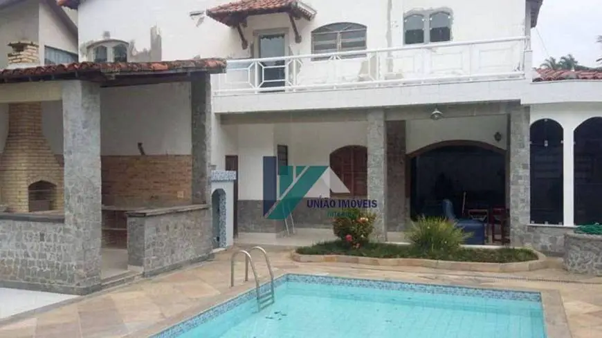 Foto 1 de Casa de Condomínio com 5 Quartos à venda, 200m² em Piratininga, Niterói