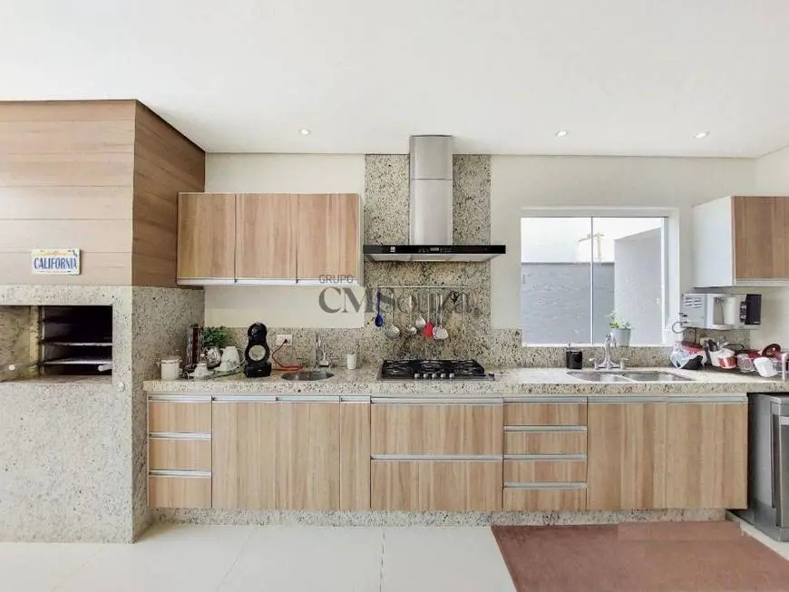 Foto 5 de Casa de Condomínio com 5 Quartos à venda, 320m² em Recanto do Salto, Londrina