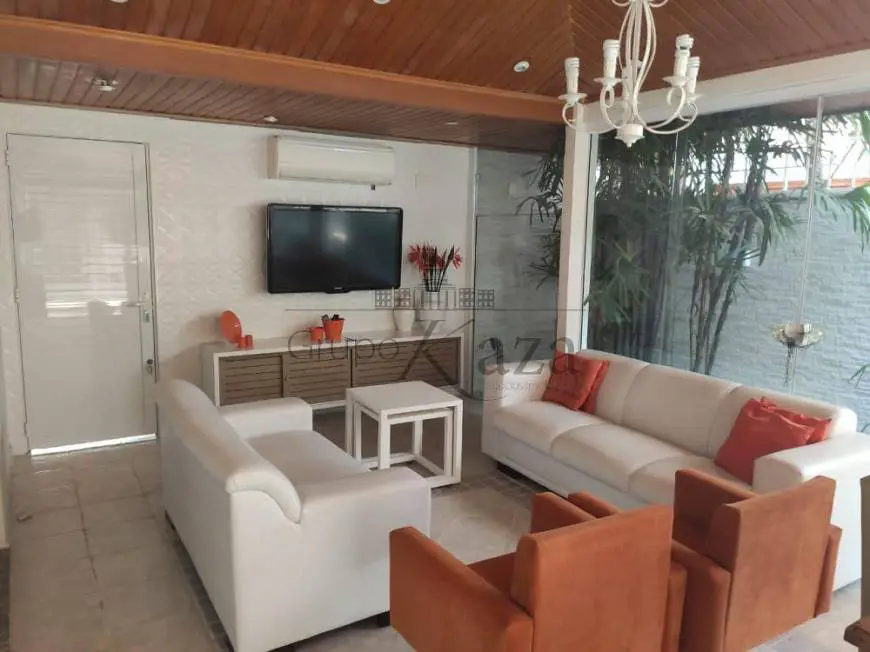 Foto 3 de Casa de Condomínio com 6 Quartos à venda, 403m² em Jardim Apolo I, São José dos Campos