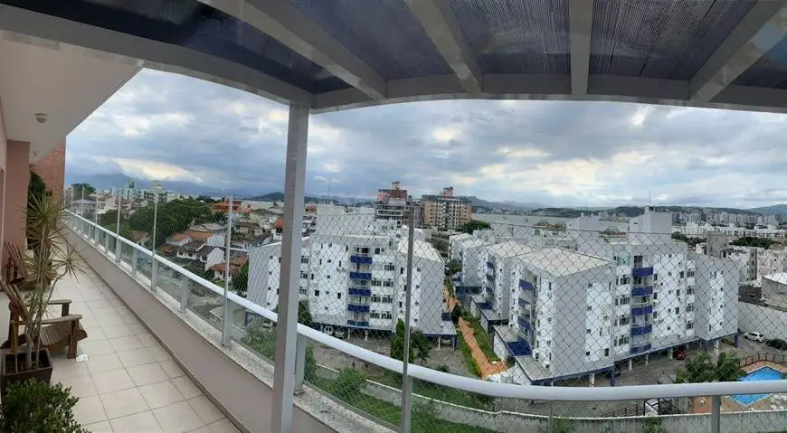 Foto 2 de Cobertura com 3 Quartos à venda, 155m² em Abraão, Florianópolis