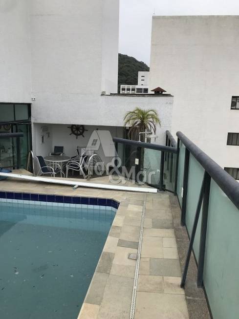 Foto 1 de Cobertura com 4 Quartos para alugar, 214m² em Pitangueiras, Guarujá
