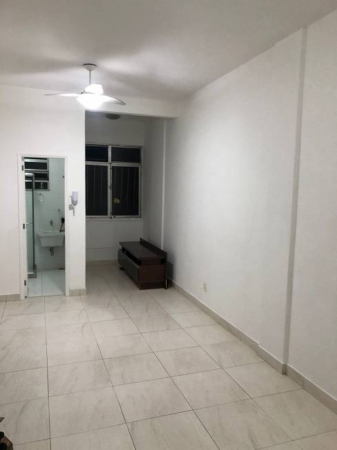 Foto 1 de Kitnet com 1 Quarto para alugar, 25m² em Flamengo, Rio de Janeiro