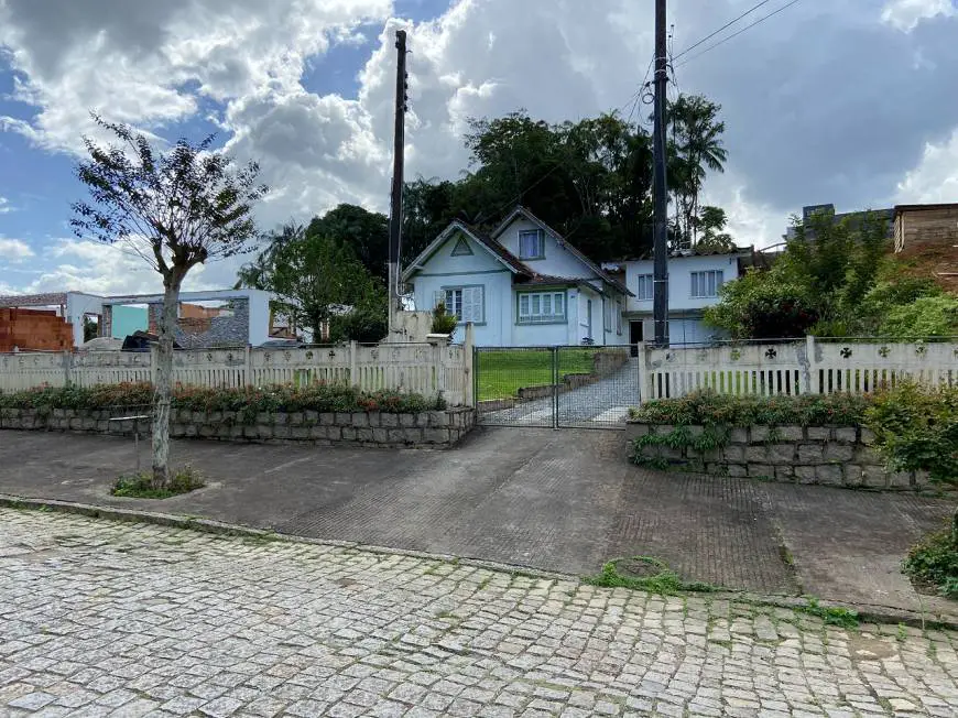 Foto 3 de Lote/Terreno à venda, 220m² em América, Joinville