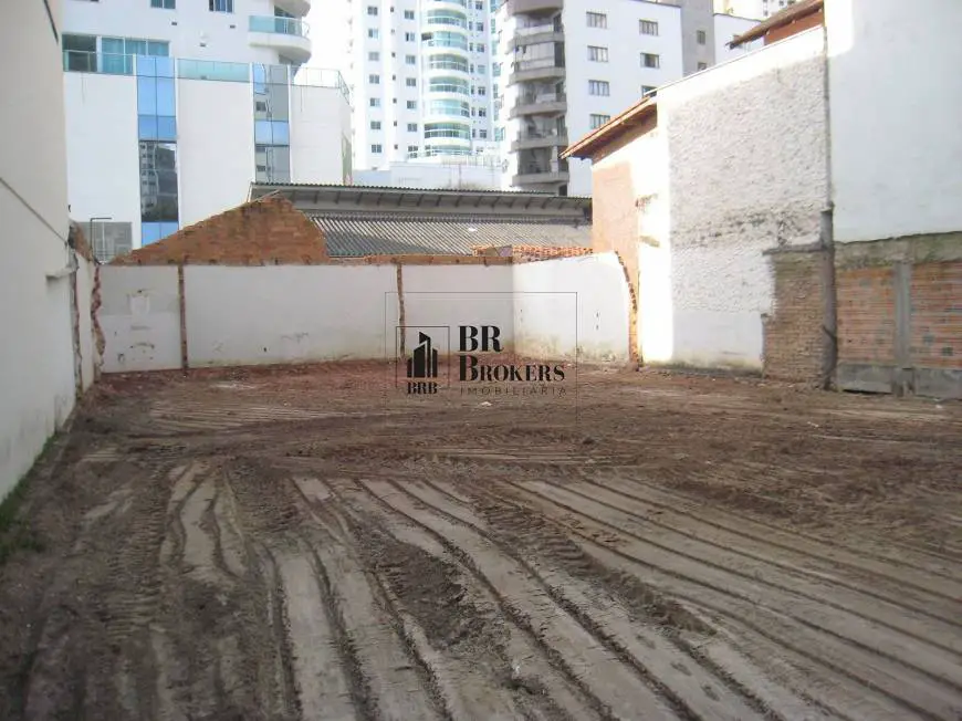 Foto 2 de Lote/Terreno à venda, 312m² em Centro, Balneário Camboriú
