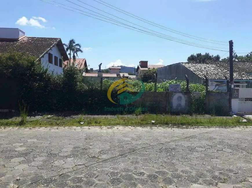 Foto 1 de Lote/Terreno à venda, 504m² em Córrego Grande, Florianópolis