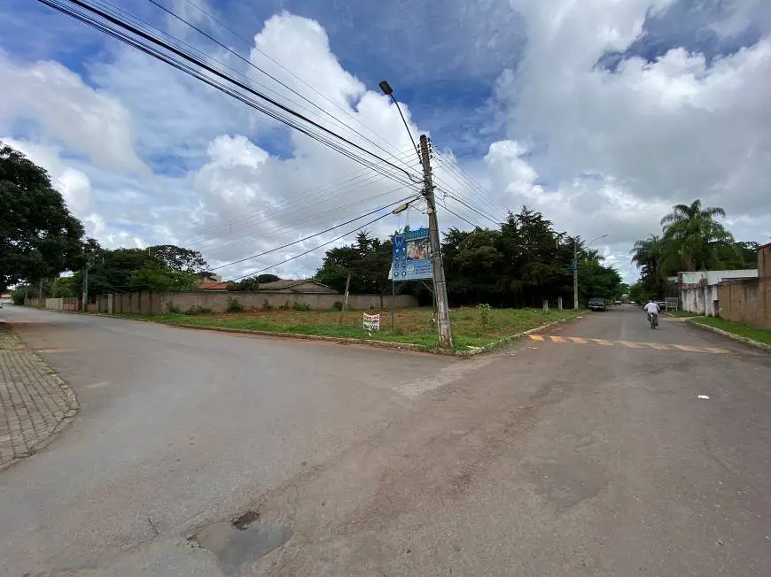 Foto 1 de Lote/Terreno à venda, 1100m² em Regiao dos Lagos, Brasília