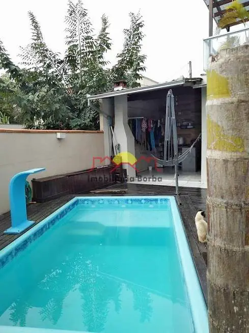 Foto 2 de Sobrado com 2 Quartos à venda, 130m² em Jardim Sofia, Joinville
