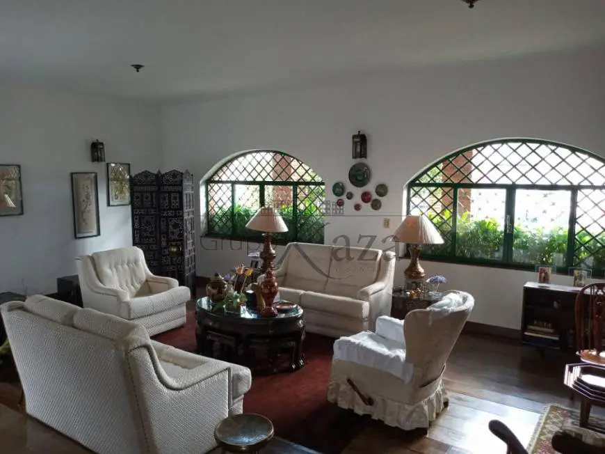 Foto 1 de Sobrado com 3 Quartos para venda ou aluguel, 600m² em Jardim Nova América, São José dos Campos