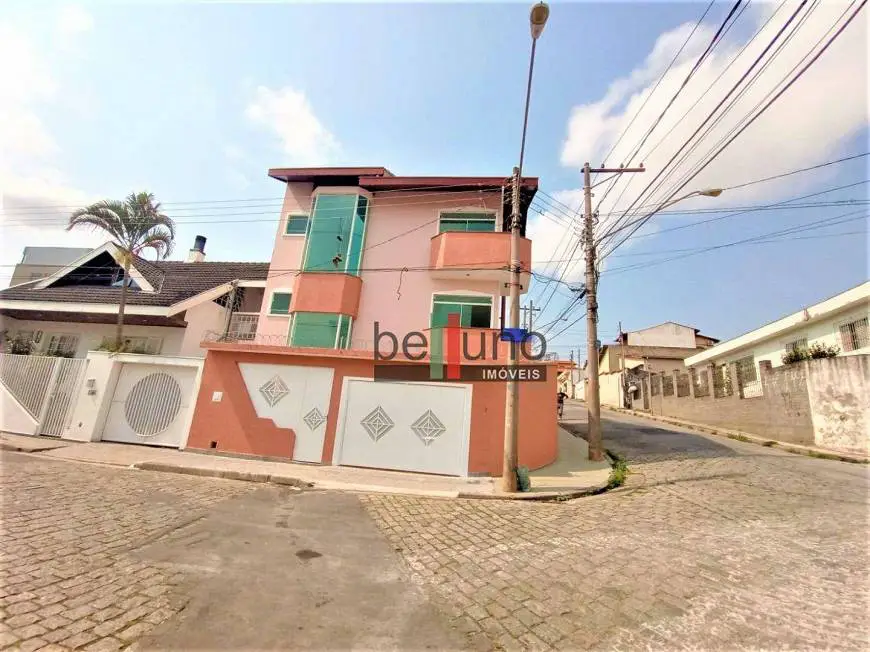 Foto 1 de Sobrado com 3 Quartos para alugar, 250m² em Vila Oliveira, Mogi das Cruzes