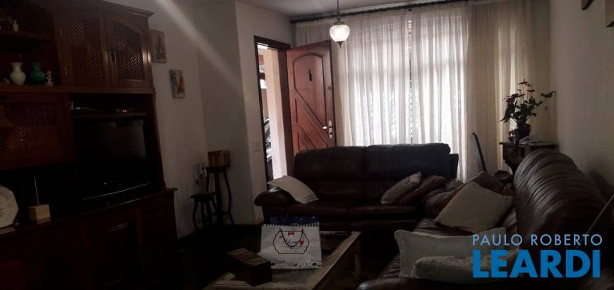 Foto 5 de Sobrado com 3 Quartos à venda, 225m² em Vila Pires, Santo André