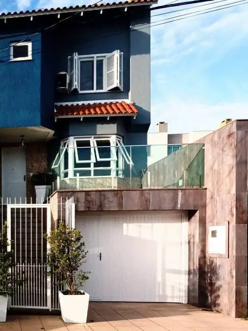 Foto 3 de Sobrado com 4 Quartos à venda, 250m² em Verdes Campos, Porto Alegre