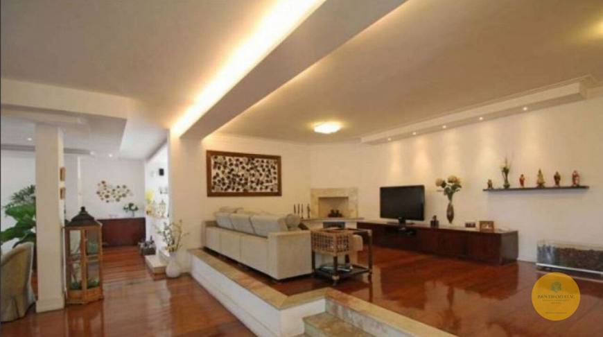Foto 1 de Sobrado com 5 Quartos à venda, 380m² em Alto de Pinheiros, São Paulo