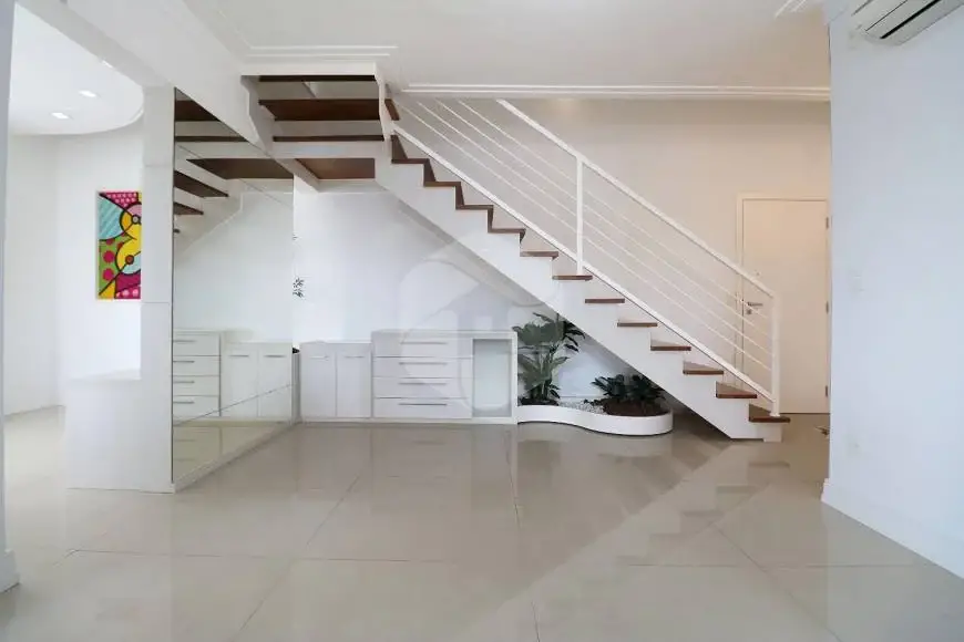 Foto 3 de Apartamento com 2 Quartos para alugar, 104m² em Cambuí, Campinas