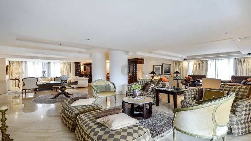 Foto 2 de Apartamento com 3 Quartos para alugar, 444m² em Batel, Curitiba