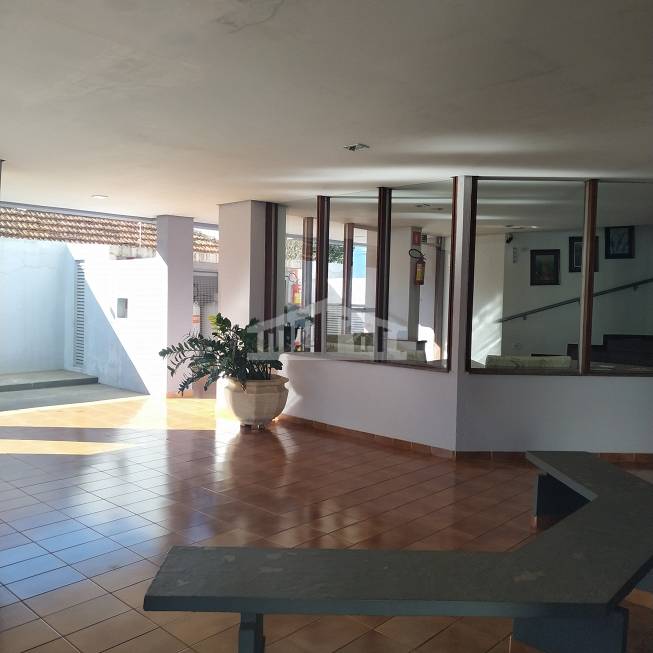 Foto 3 de Apartamento com 3 Quartos para alugar, 70m² em Centro, Londrina