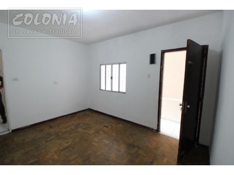 Foto 2 de Casa com 1 Quarto para alugar, 80m² em Parque Joao Ramalho, Santo André
