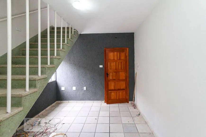 Foto 1 de Casa com 1 Quarto para alugar, 80m² em Vila Carrão, São Paulo