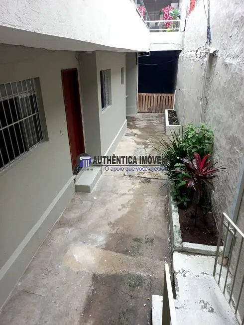 Foto 1 de Casa com 2 Quartos para alugar, 80m² em Vila Yolanda, Osasco