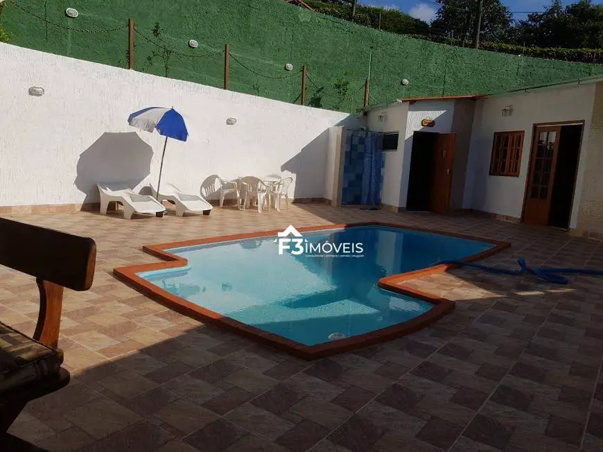 Foto 1 de Casa com 4 Quartos à venda, 200m² em Iúcas, Teresópolis