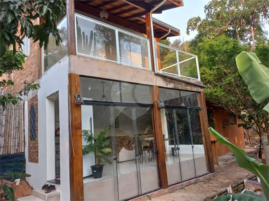 Foto 1 de Casa com 4 Quartos à venda, 270m² em Parque Valinhos, Valinhos