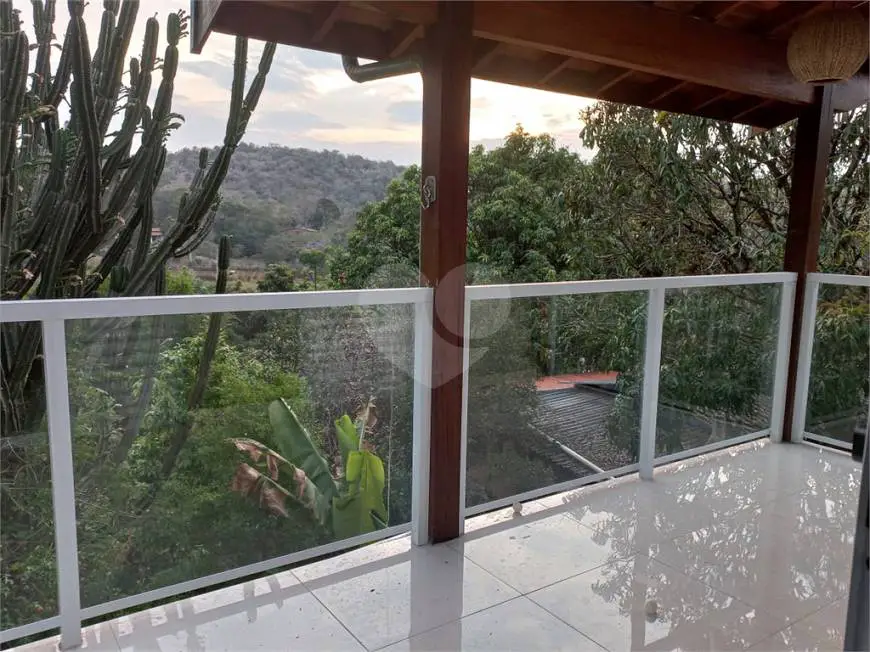 Foto 2 de Casa com 4 Quartos à venda, 270m² em Parque Valinhos, Valinhos