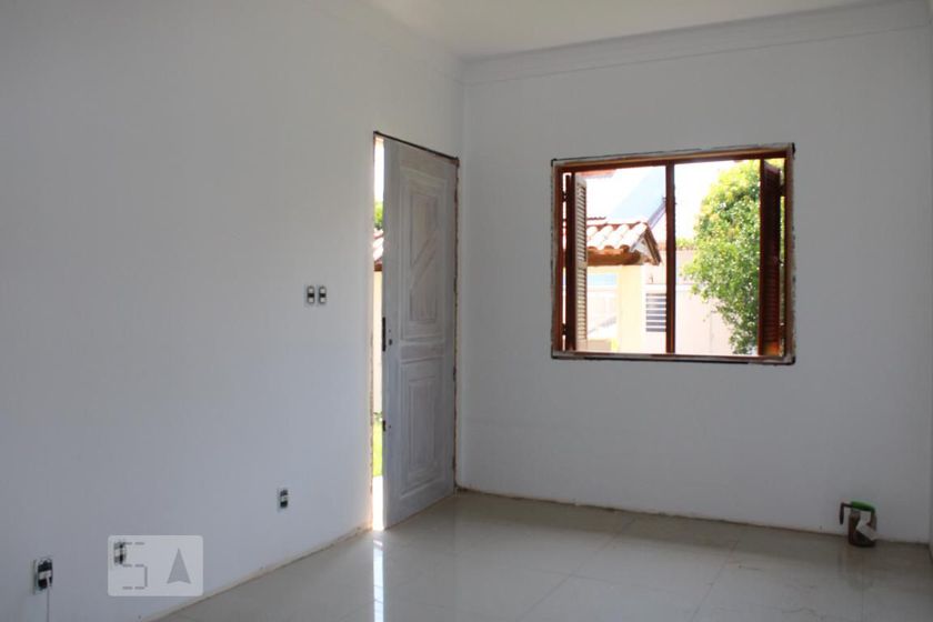 Foto 3 de Casa com 4 Quartos para alugar, 170m² em São José, Canoas