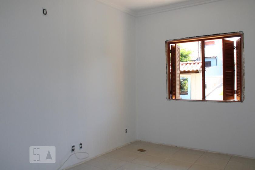 Foto 5 de Casa com 4 Quartos para alugar, 170m² em São José, Canoas