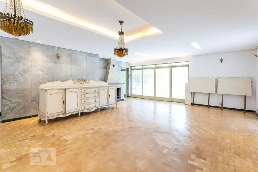 Foto 1 de Casa com 4 Quartos para alugar, 200m² em Vila Madalena, São Paulo