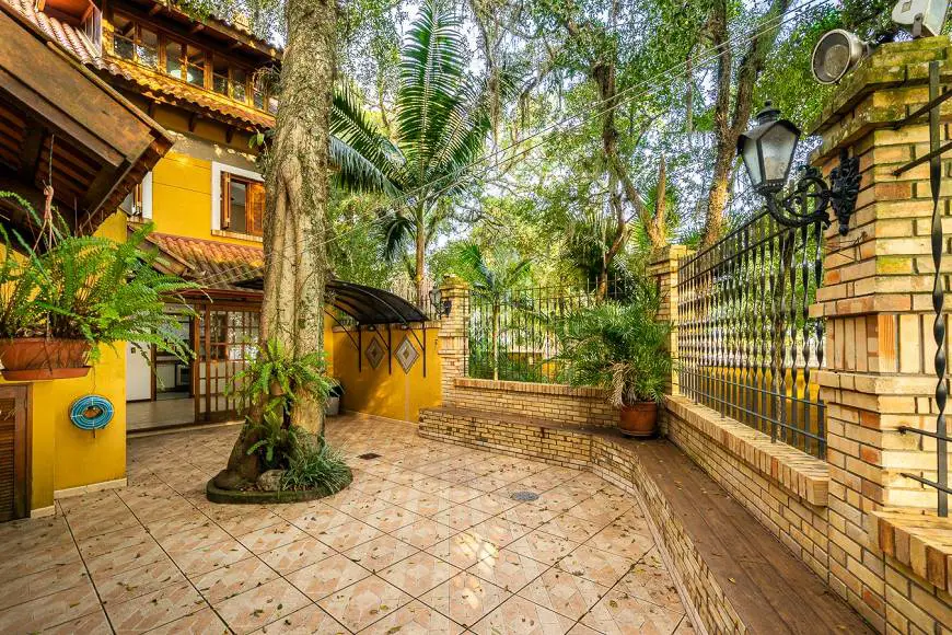 Foto 2 de Casa de Condomínio com 3 Quartos para alugar, 176m² em Pedra Redonda, Porto Alegre