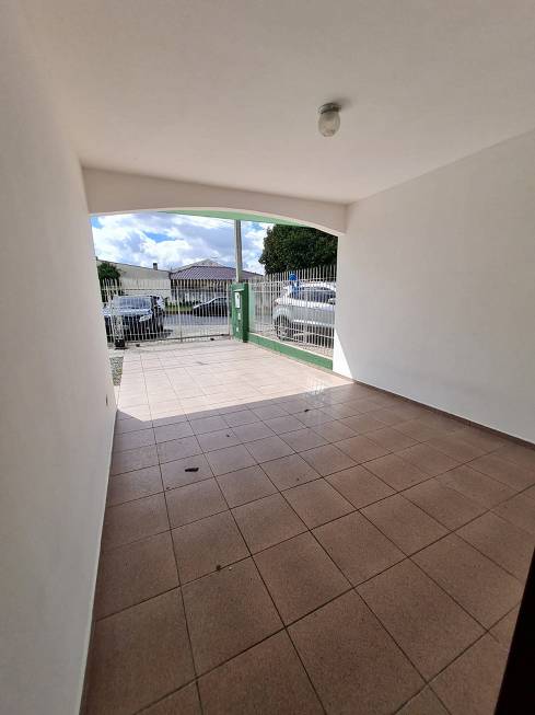 Foto 2 de Sobrado com 3 Quartos para alugar, 125m² em Boa Vista, Curitiba