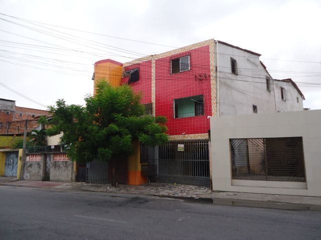 Foto 1 de Apartamento com 1 Quarto para alugar, 40m² em Montese, Fortaleza