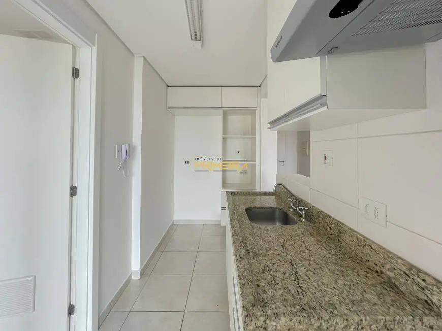 Foto 3 de Apartamento com 3 Quartos à venda, 77m² em Capão Raso, Curitiba