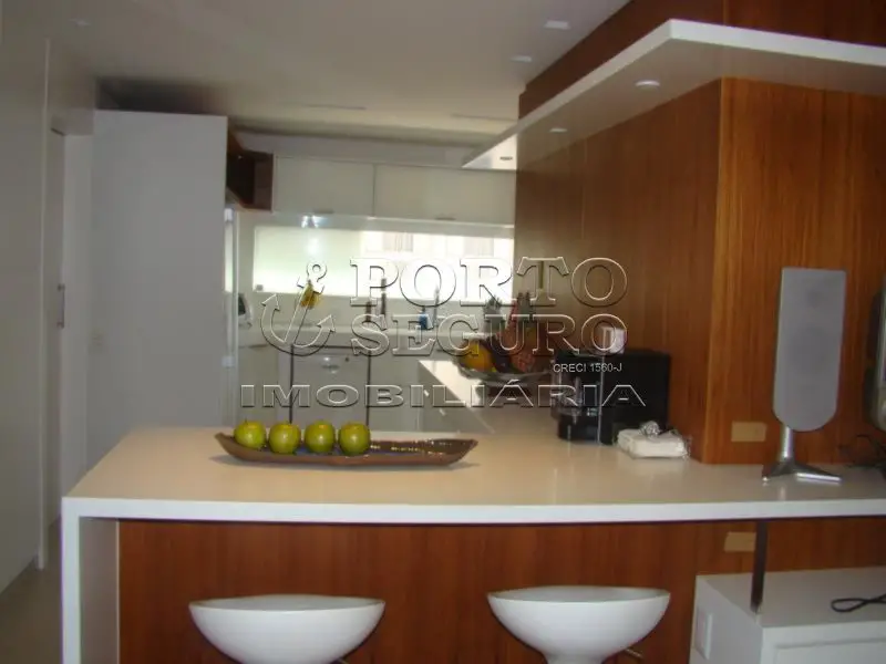 Foto 2 de Apartamento com 4 Quartos à venda, 226m² em Beira Mar, Florianópolis