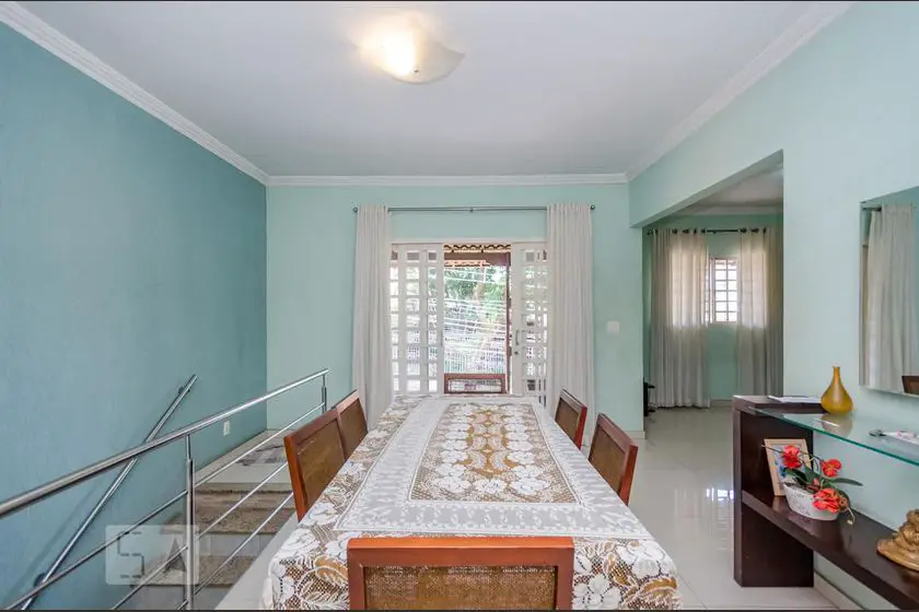 Foto 5 de Casa com 3 Quartos para alugar, 140m² em Havaí, Belo Horizonte