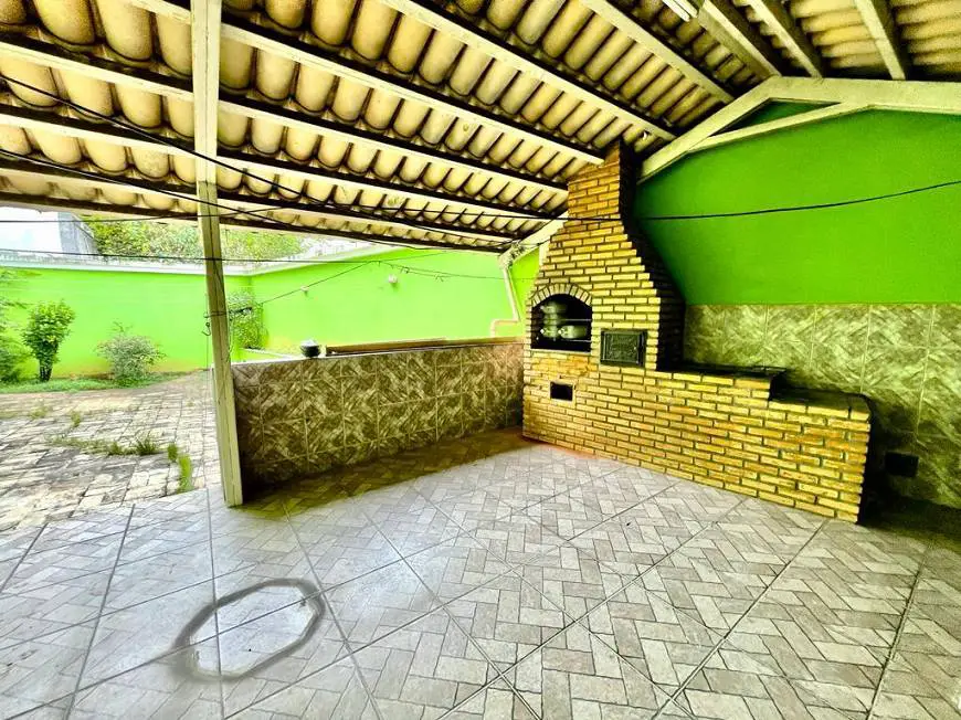 Foto 4 de Casa com 4 Quartos à venda, 341m² em Álvaro Camargos, Belo Horizonte