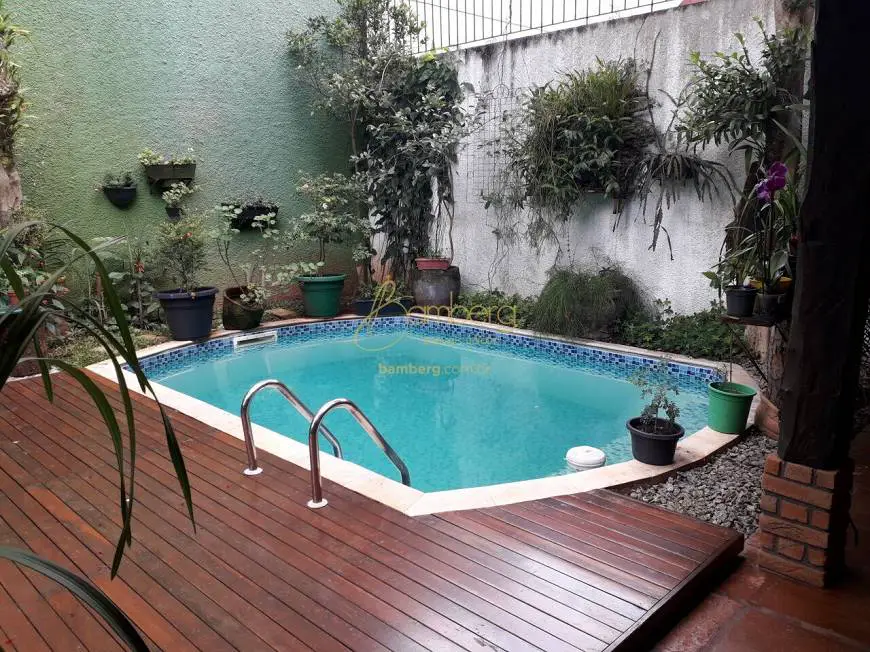 Foto 1 de Casa com 4 Quartos à venda, 233m² em Jardim Prudência, São Paulo