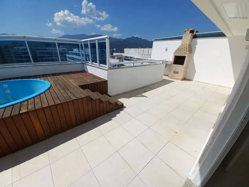 Foto 2 de Cobertura com 3 Quartos para alugar, 155m² em Recreio Dos Bandeirantes, Rio de Janeiro